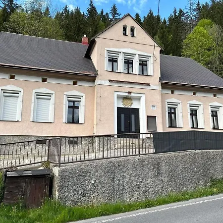 Dağ evi Slunecni Dum Albrechtice v Jizerskych horach